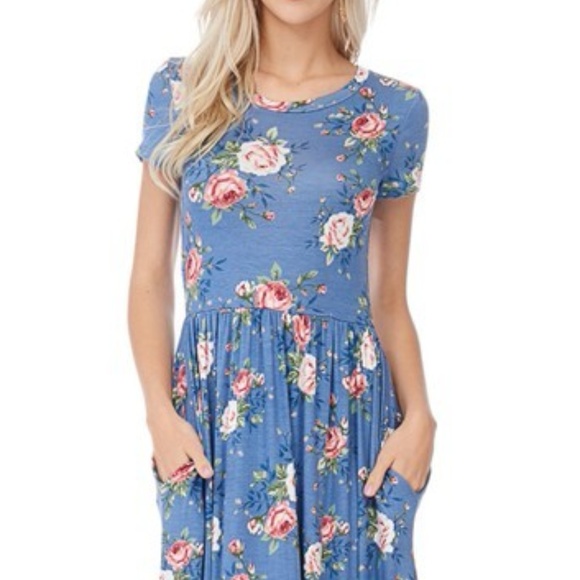 Robe Sans Manches REBORN COLLECTION - Imprimé Floral Bleu Et Blanc - Taille M - Neuf Avec étiquettes (NWT)